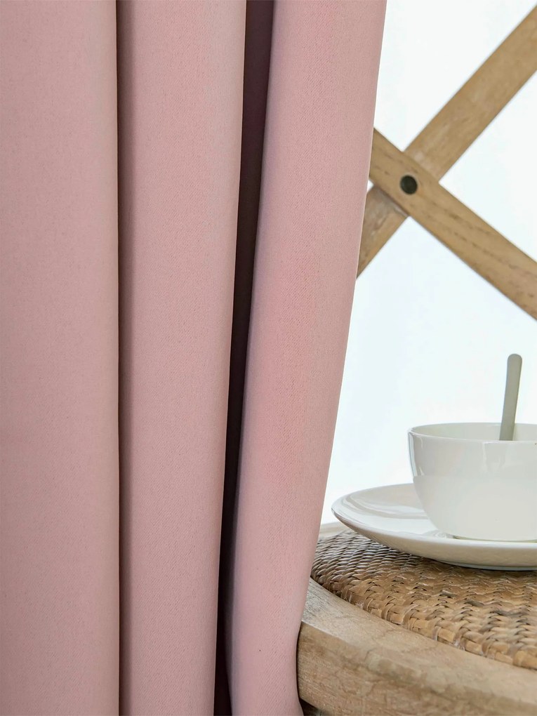 Blackout závesy Elias púdrové – 140 × 280 cm (2 ks) - riasiaca stuha