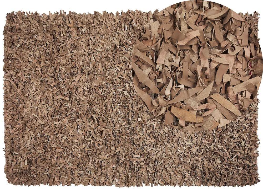 Kožený koberec 160 x 230 cm béžový MUT Beliani