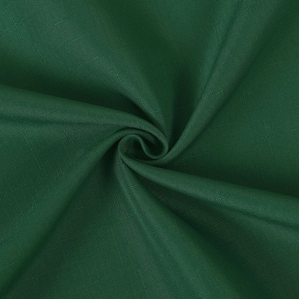 Goldea vianočný oválny teflónový obrus - tmavo zelený 120 x 200 cm