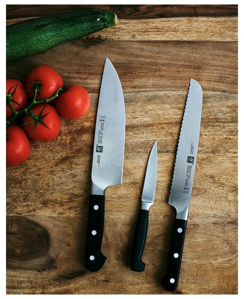 Univerzálny nôž Zwilling Pro so zúbkami 13 cm, 38410-131