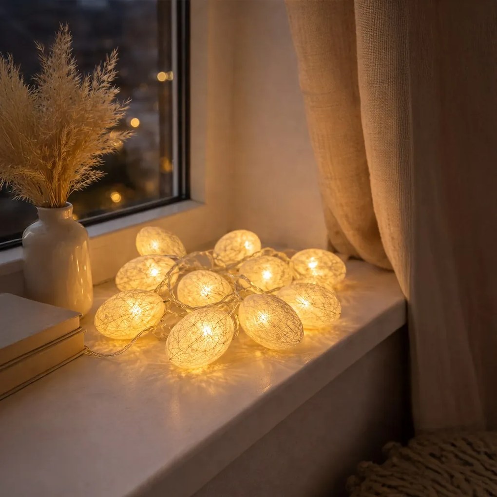 LED svetelná reťaz Eggs, 1,6 m, biela