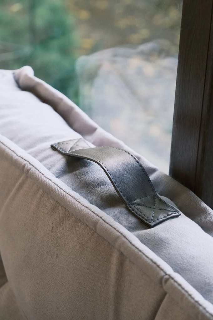 Sedací vak ve tvaru křesla Omi šedý