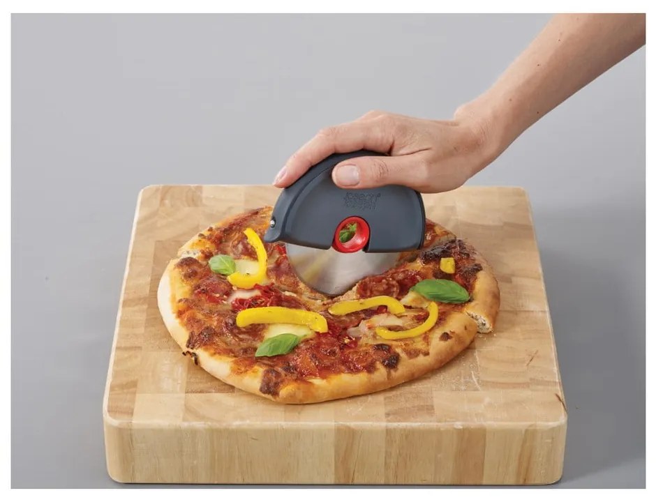 Silikónovo–nerezový krájač na pizzu Disc – Joseph Joseph