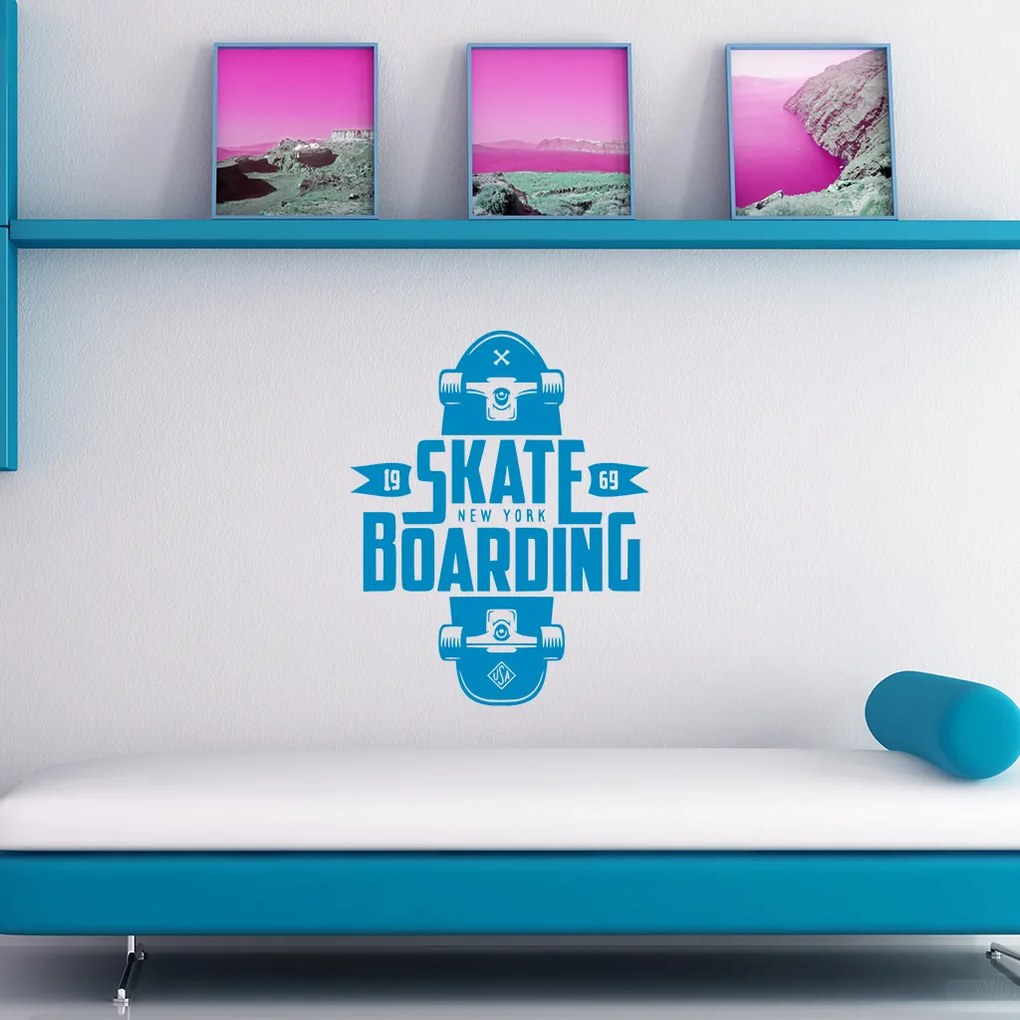 Veselá Stena Samolepka Skateboarding Farba: fialová, Veľkosť: 60 x 47 cm