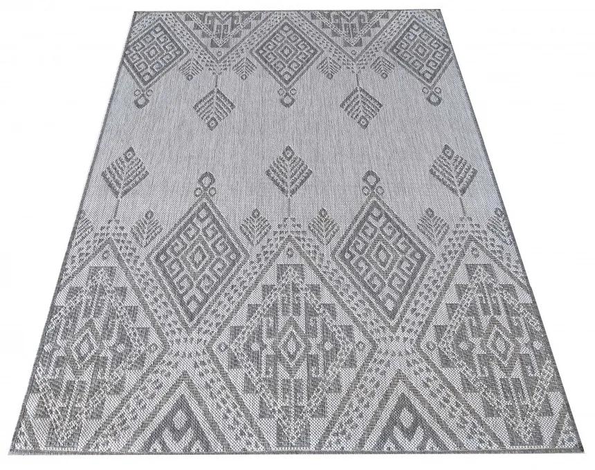 Unikátny škandinávsky koberec do obývačky sivej farby Šírka: 120 cm | Dĺžka: 170 cm