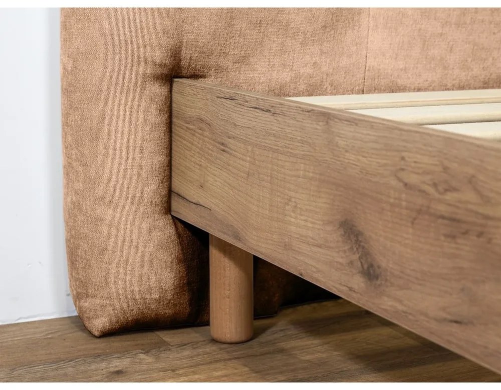 Svetloružová čalúnená dvojlôžková posteľ s roštom 180x200 cm Kumo – Bobochic Paris