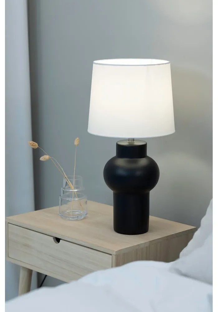 Bielo-čierna stolová lampa Shape - Markslöjd
