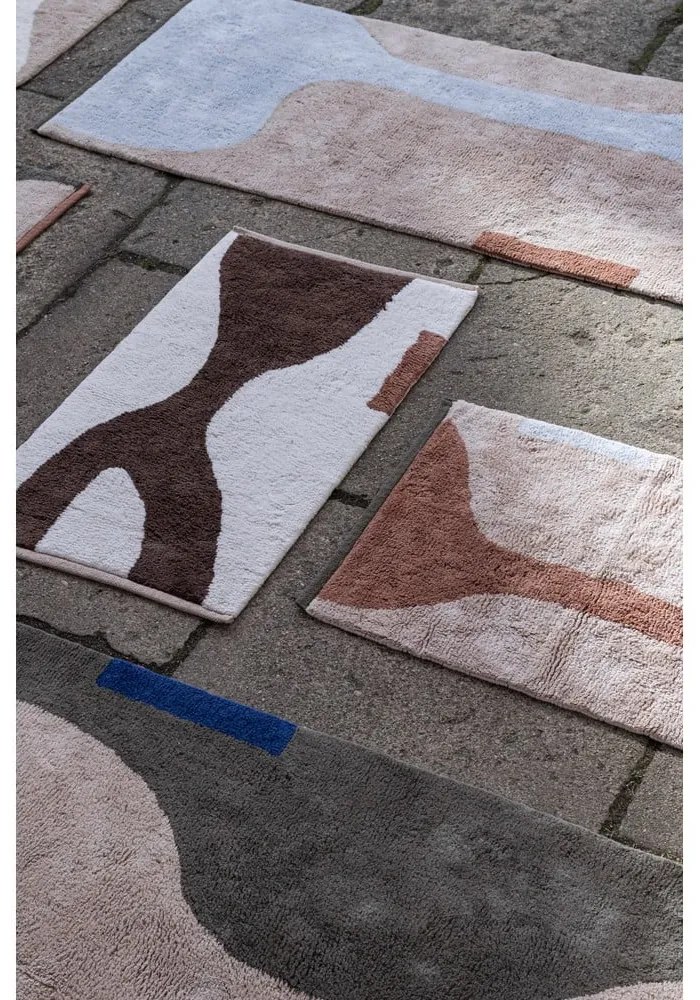 Bavlnený prateľný koberec vo svetlomodrej a béžovej farbe 50x80 cm Figura – Mette Ditmer Denmark