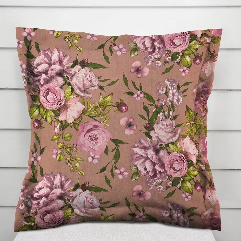 Biante Bavlnená obliečka na vankúš s lemom Sandra SA-554 Ruže a hortenzie na hnedom 50 x 50 cm