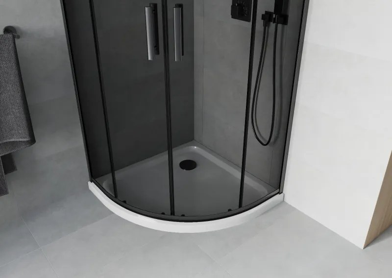 Mexen Rio, štvrťkruhový sprchovací kút s posuvnými dverami 80(dvere) x 80(dvere) x 190 cm, 6mm šedé sklo, čierny profil + biela sprchová vanička SLIM, 863-080-080-70-40-4110B