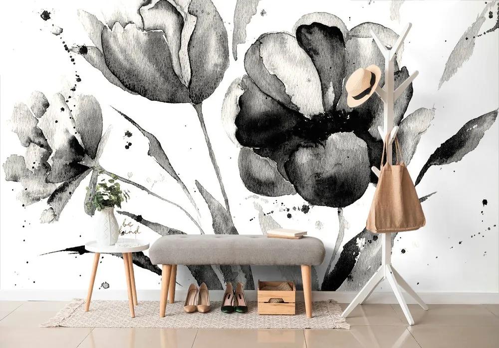 Jedinečná čiernobiela tapeta maľované tulipány