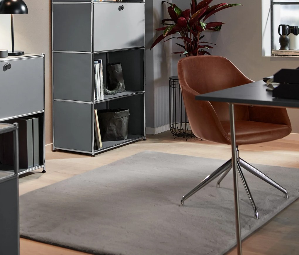 Vysoký kovový regál »CN3« s výklopnou priehradkou, sivý