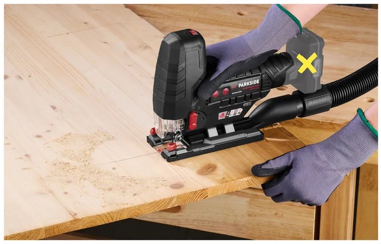 Parkside Performance® Aku priamočiara píla Ppstka 12 A1 + Akumulátor 12 V/2,5 Ah/5 Ah, 2 kusy + Nabíjačka 6 A Plgk 12 6.0 B1 (800012261)