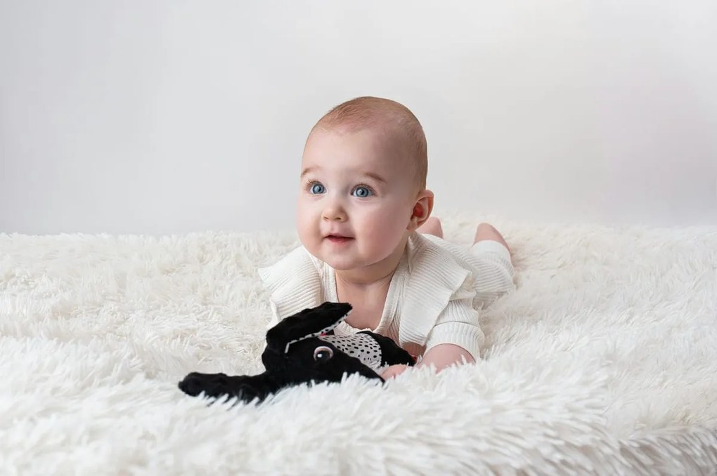 Mom’s Care - kontrastný pískací psík Jami s hryzadielkom