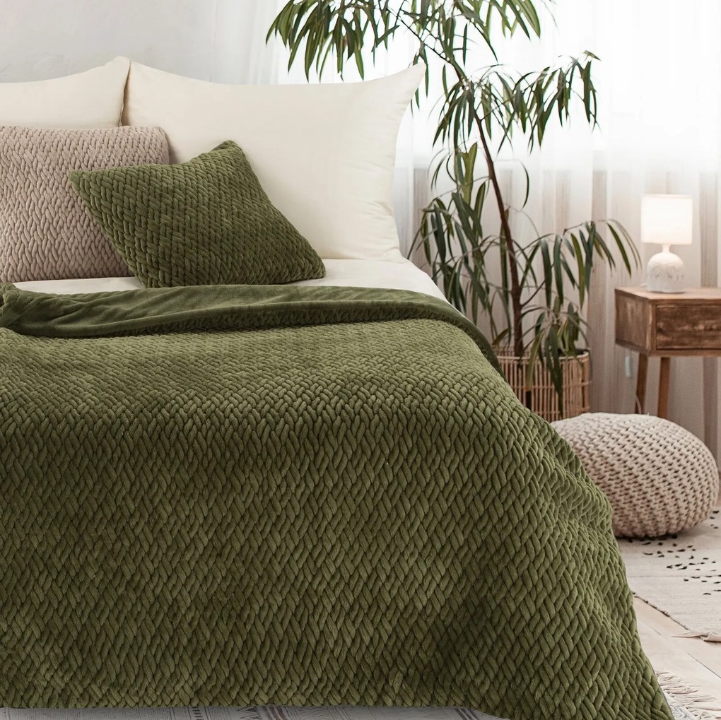 DEKA KAYLA 130X160 CM TMAVOZELENÁ