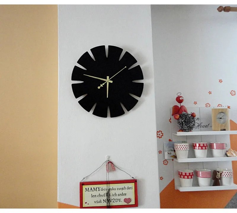 Drevené  nástenné hodiny do obývačky I SENTOP HDFK0011