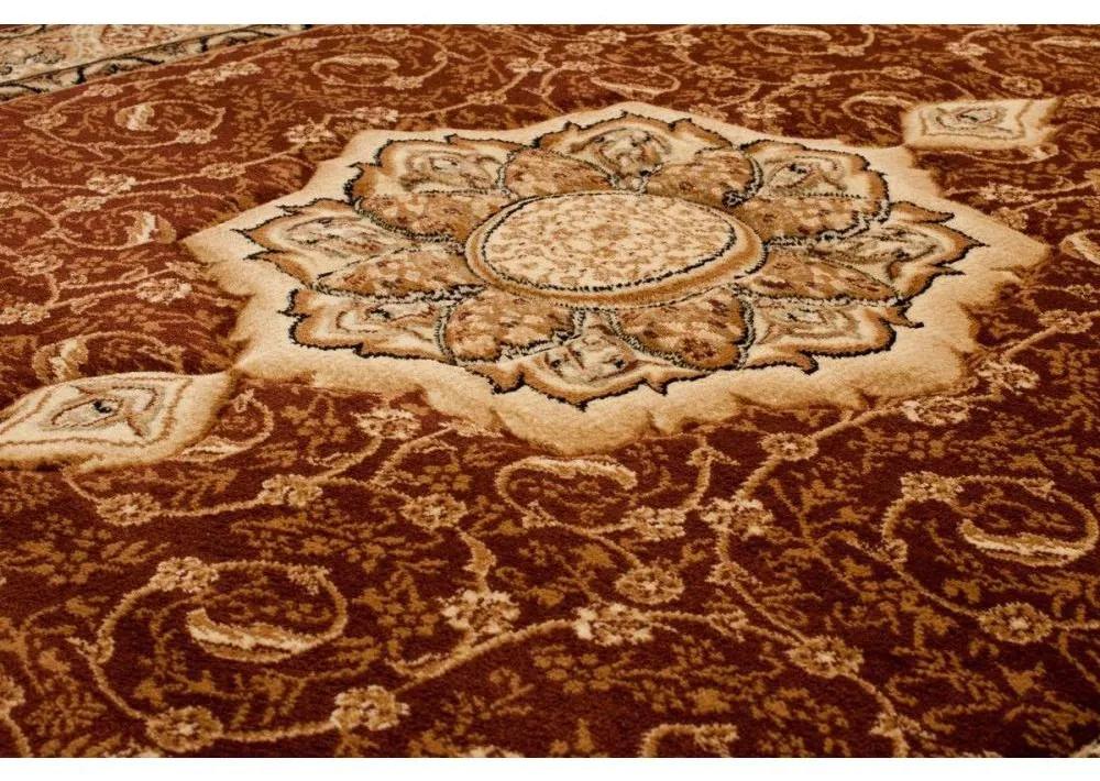 *Kusový koberec klasický vzor 2 hnedý 70x140cm
