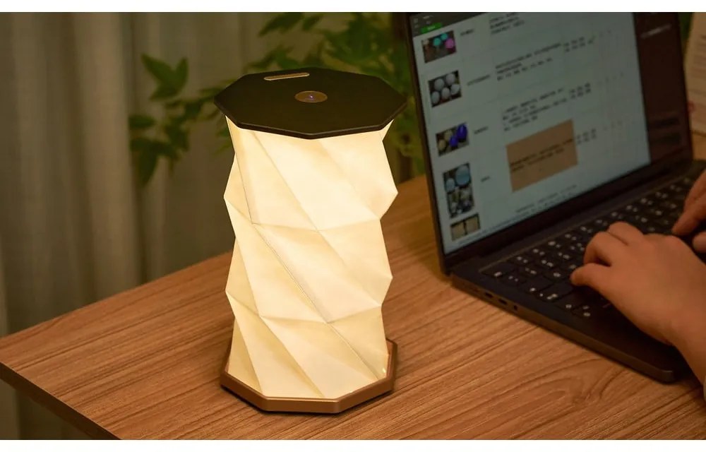 Čierna LED stolová lampa (výška 18 cm) Twist Hexagon – Gingko