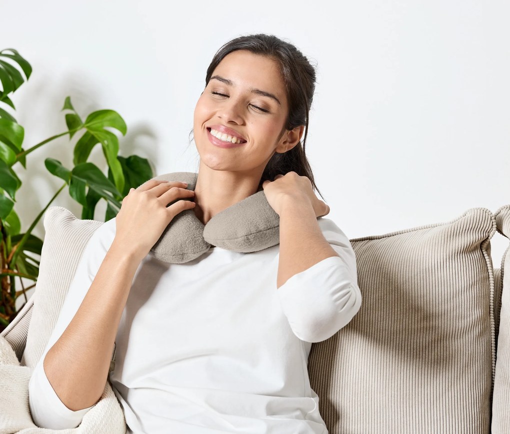 Šijový vankúšik s čerešňovými kôstkami