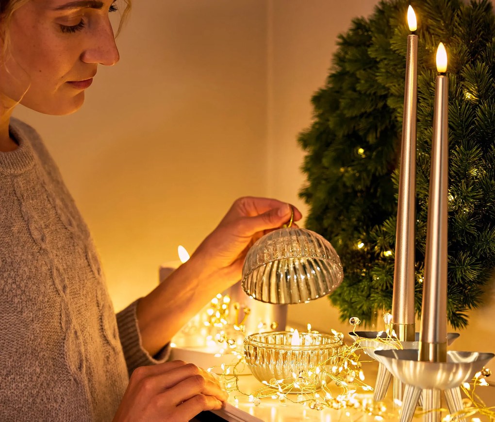 LED sklenená guľa na vianočný stromček