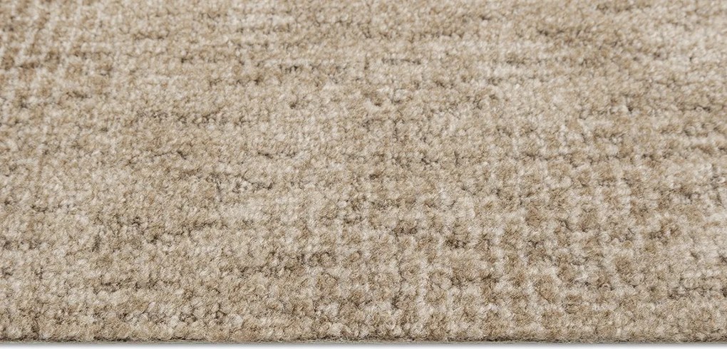 Associated Weavers, Metrážny koberec Batik 34, na mieru, šíře 4m, béžová, filc, obývacia izba