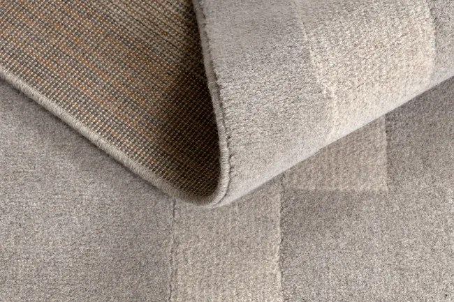 Koberec TEXTURA 488.17.LA110 sivý / béžový