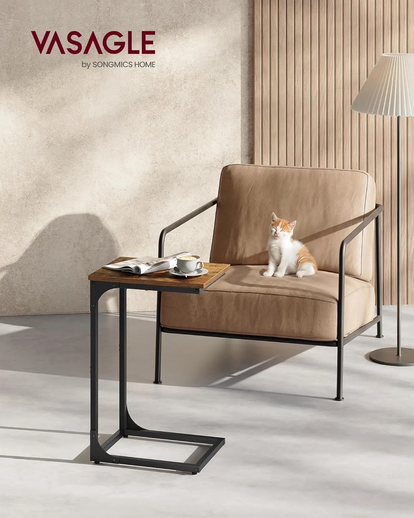 C tvarovaný bočný stôl v rustikálnej hnedej a čiernej farbe