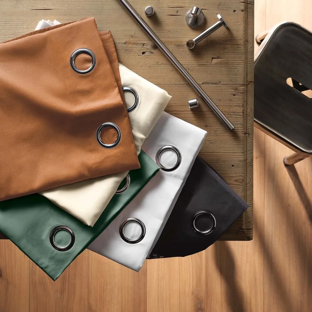 Červený záves z mikrovlákna 140x260 cm Absolu – douceur d'intérieur