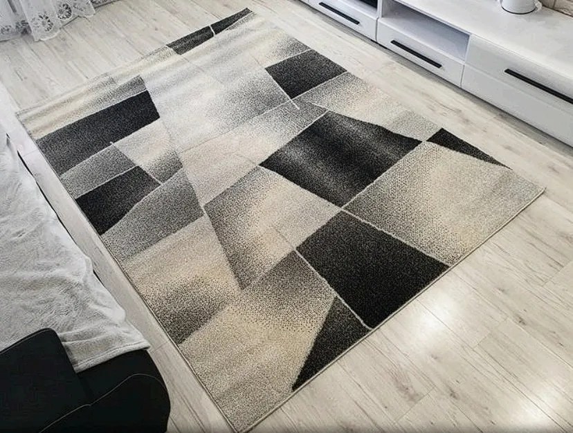Moderný koberec Rio 509 v béžovo-sivej kombinácii fariem Rozmer: 80x150 cm