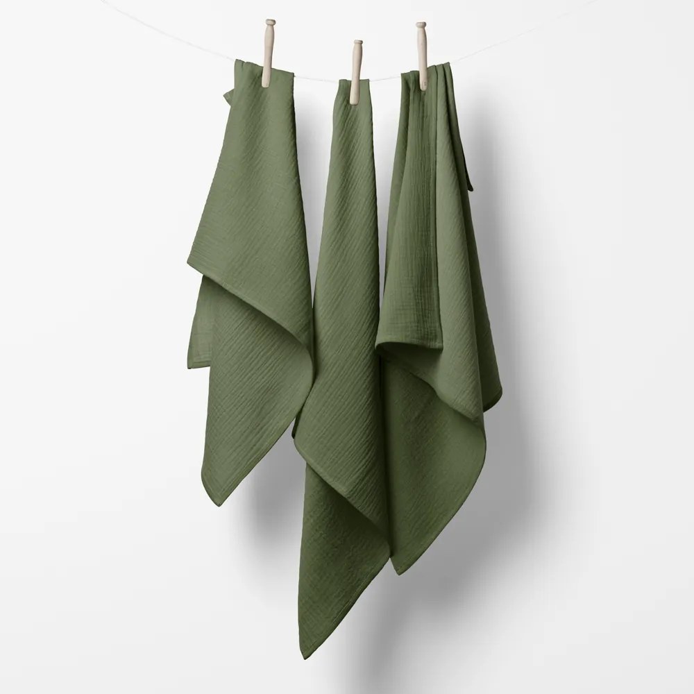 Biante Mušelínová plienka/dečka Nature MSN-022 Tmavá olivovo zelená - ZVÝHODNENÁ SADA 3 KS 120x120 cm - Sada 3 ks