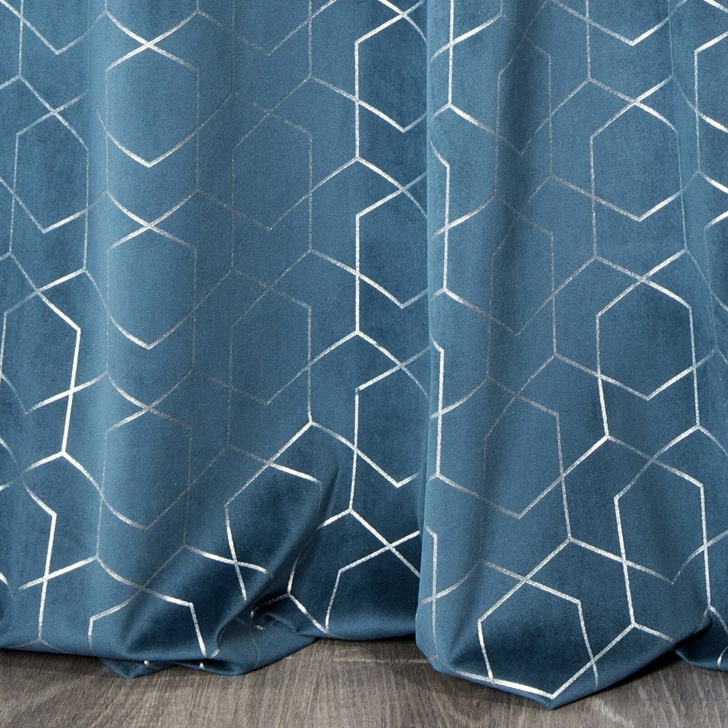 ZATEMŇOVACÍ ZÁVES NA KRÚŽKOCH MANDI 135X250 CM MODRÁ