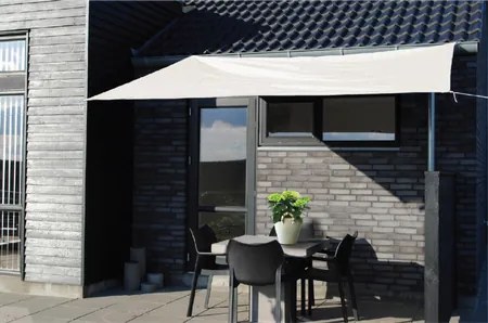 Tieniaca plachta na balkón - obdĺžnik - 3x2,5m - béžová (180g/m2)
