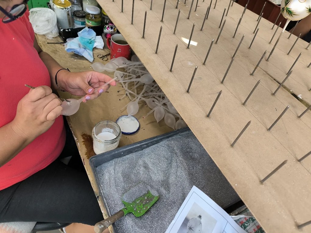 Bella Rose Sklenená vianočná ozdoba Oliva Mat Svetlomodrá