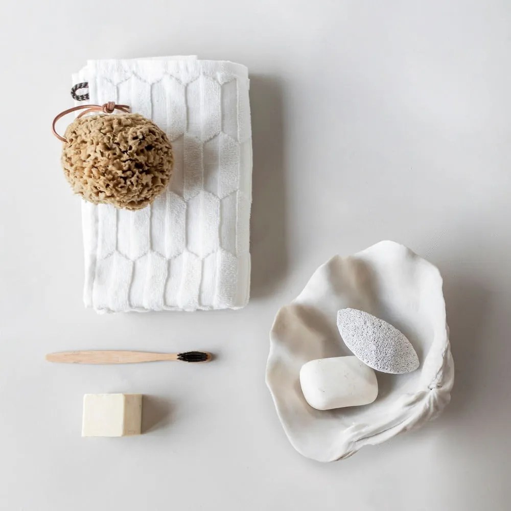 Krémovobiela kúpeľňová predložka 50x80 cm Geo - Mette Ditmer Denmark