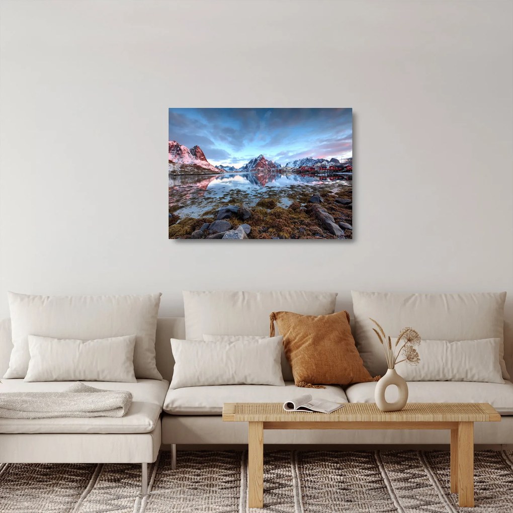 Sklenený obraz - Východ slnka nad Reine (70x50 cm)