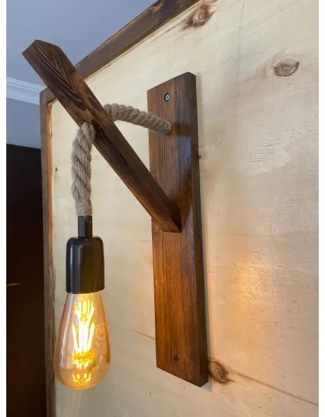 Nástenné svietidlo AHSAP 1xE27/40W/230V borovica orech