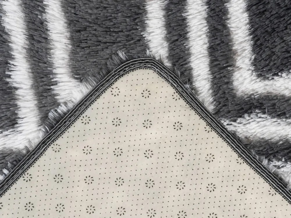 TZ Tmavosivý vzorovaný koberec shaggy Decor Cube Rozmer: 80x150 cm