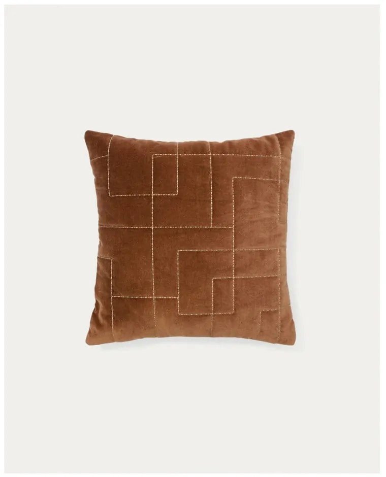 Zamatová obliečka na vankúš 45x45 cm Prila – Kave Home
