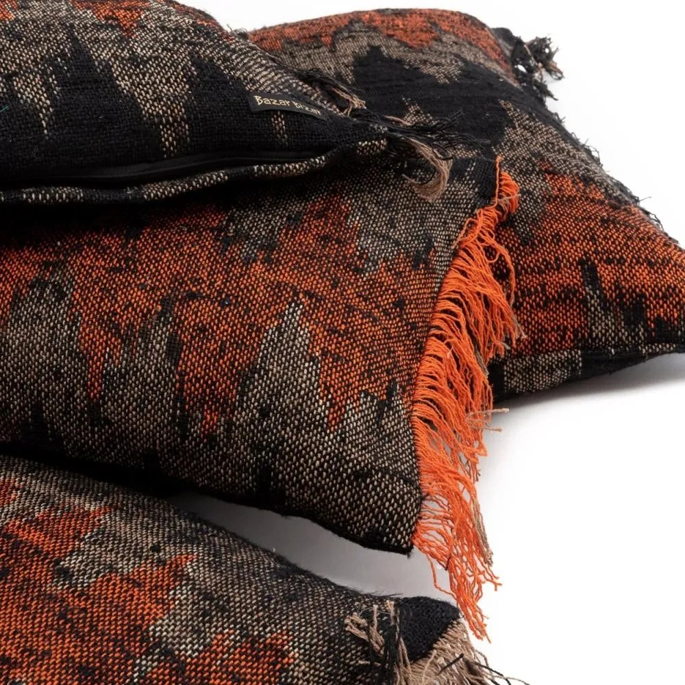 BAZAR BIZAR The Oh My Gee Cushion Cover - Black Orange - 30x50 obliečka