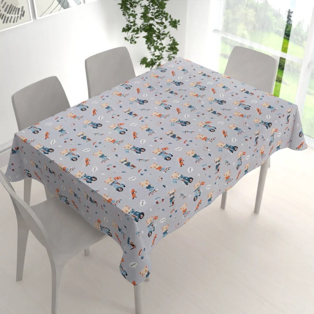 Biante Detský bavlnený obdĺžnikový obrus Sandra SA-599 Medvedíky na motorkách a skateboardoch na svetlo sivomodrom 80x120 cm