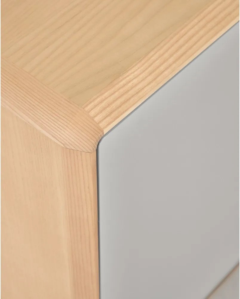Sivá/v prírodnej farbe komoda v dekore jaseňa 99x78,5x42 cm Anielle – Kave Home