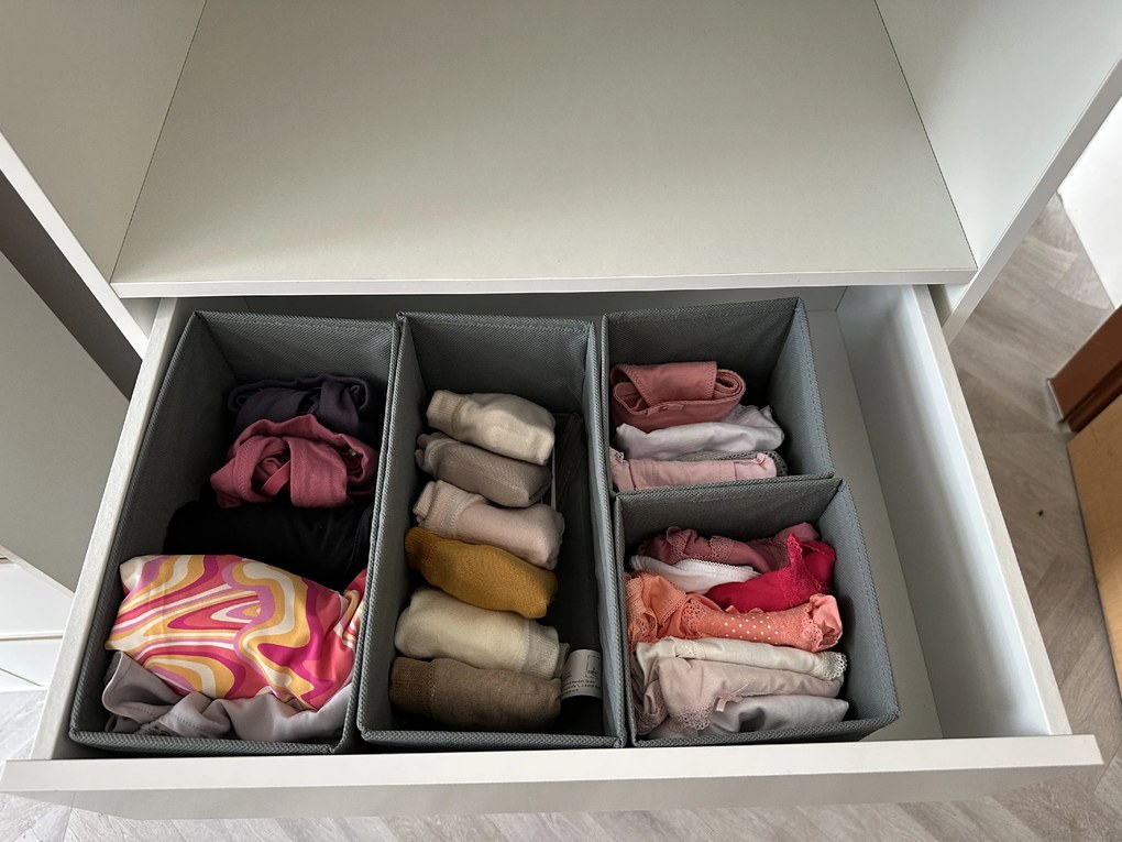 Organizér na oblečenie a spodnú bielizeň, 14x14x13cm, sivý NON-W