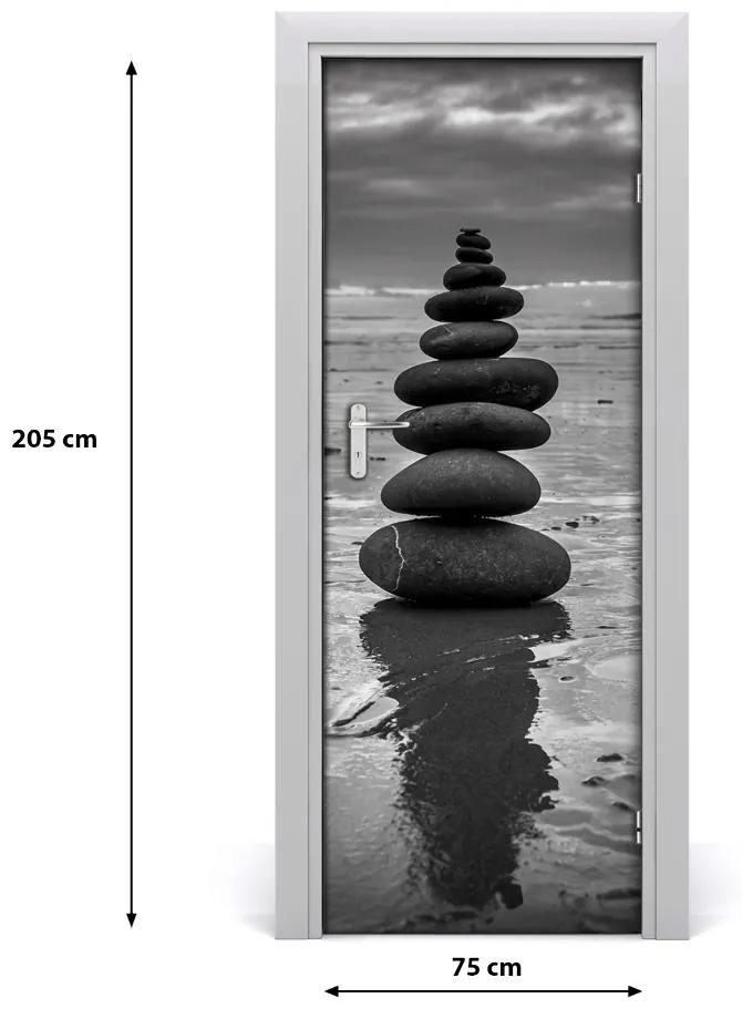 Fototapeta na dvere kamene na pláži 75x205 cm