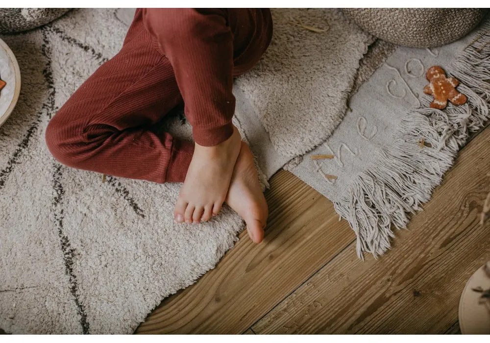 Béžový prateľný ručne tkaný bavlnený detský koberec 120x180 cm Monstera Natural – Lorena Canals