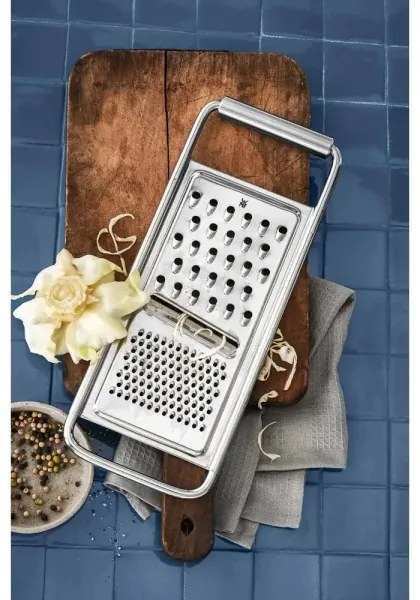 WMF - Univerzálne nerezové strúhadlo