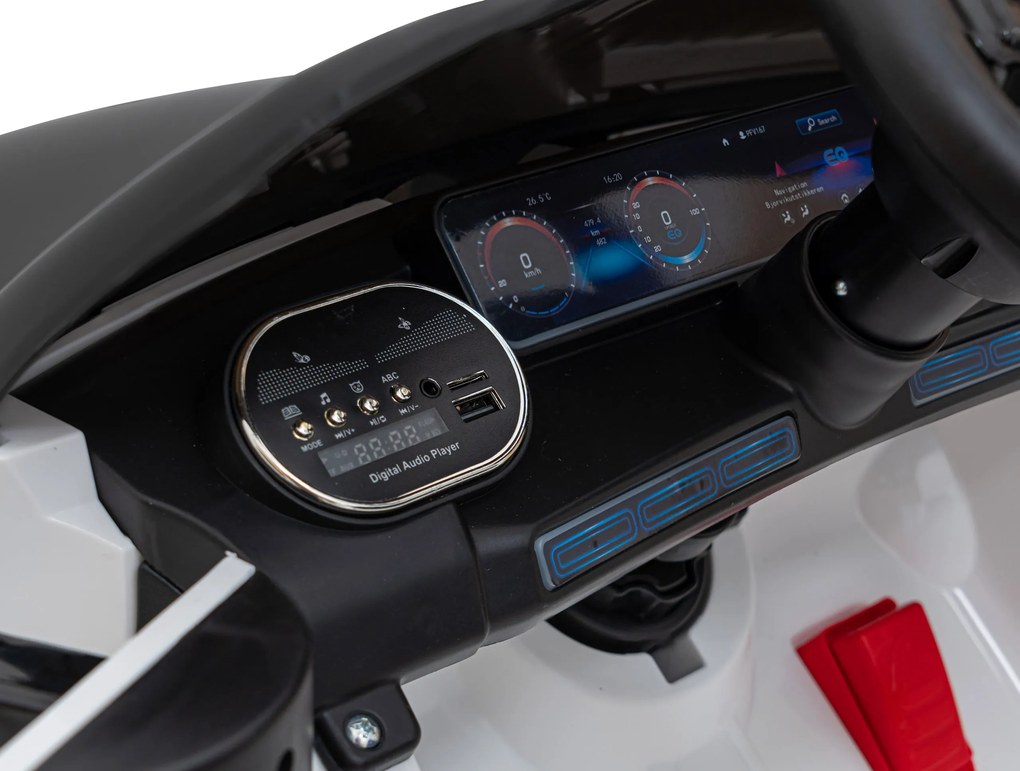 Ramiz Mercedes Benz AMG EQA pre deti Biela + Diaľkové ovládanie + 5-bodové bezpečnostné pásy + EVA + MP3 displej + LED