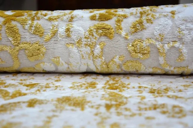Koberec BEYAZIT 1799 C. Ivory/Gold