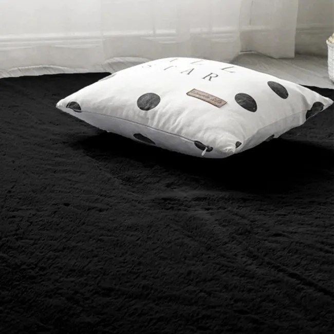 Protišmykový koberec RABBIT čierny kruh