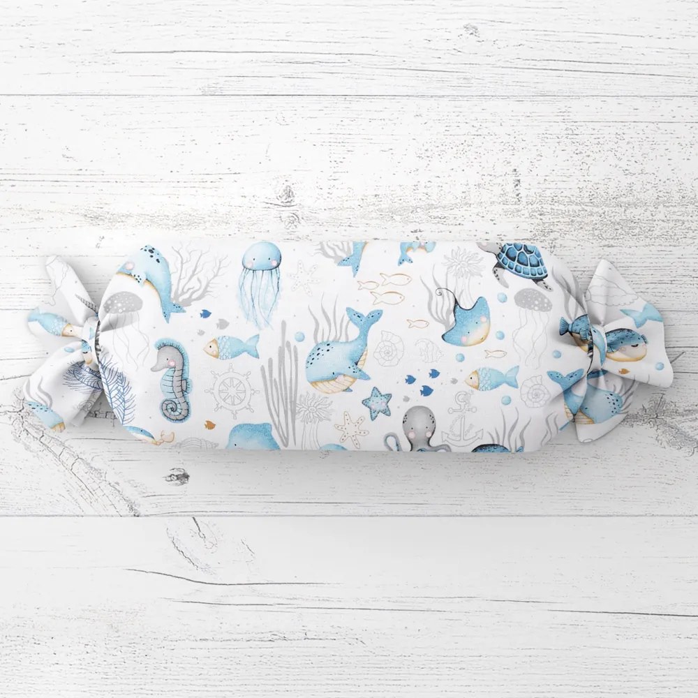 Biante Detský vankúš valec bonbon Sandra SA-442 Morský svet modrý na bielom 15x40 cm