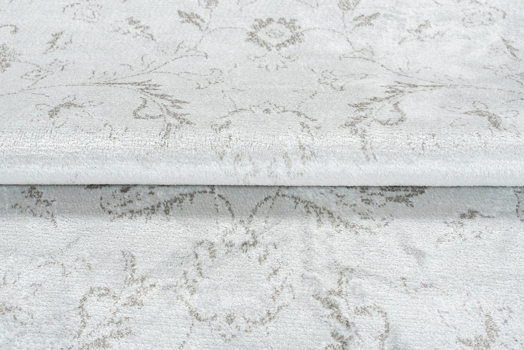 TA Koberec Isphahan 84313/577 Krémová/strieborná